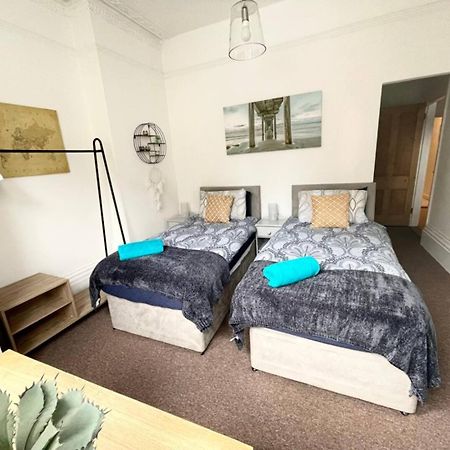 Family Friendly Flat Just Minutes From The Beach! Portsmouth Exteriér fotografie