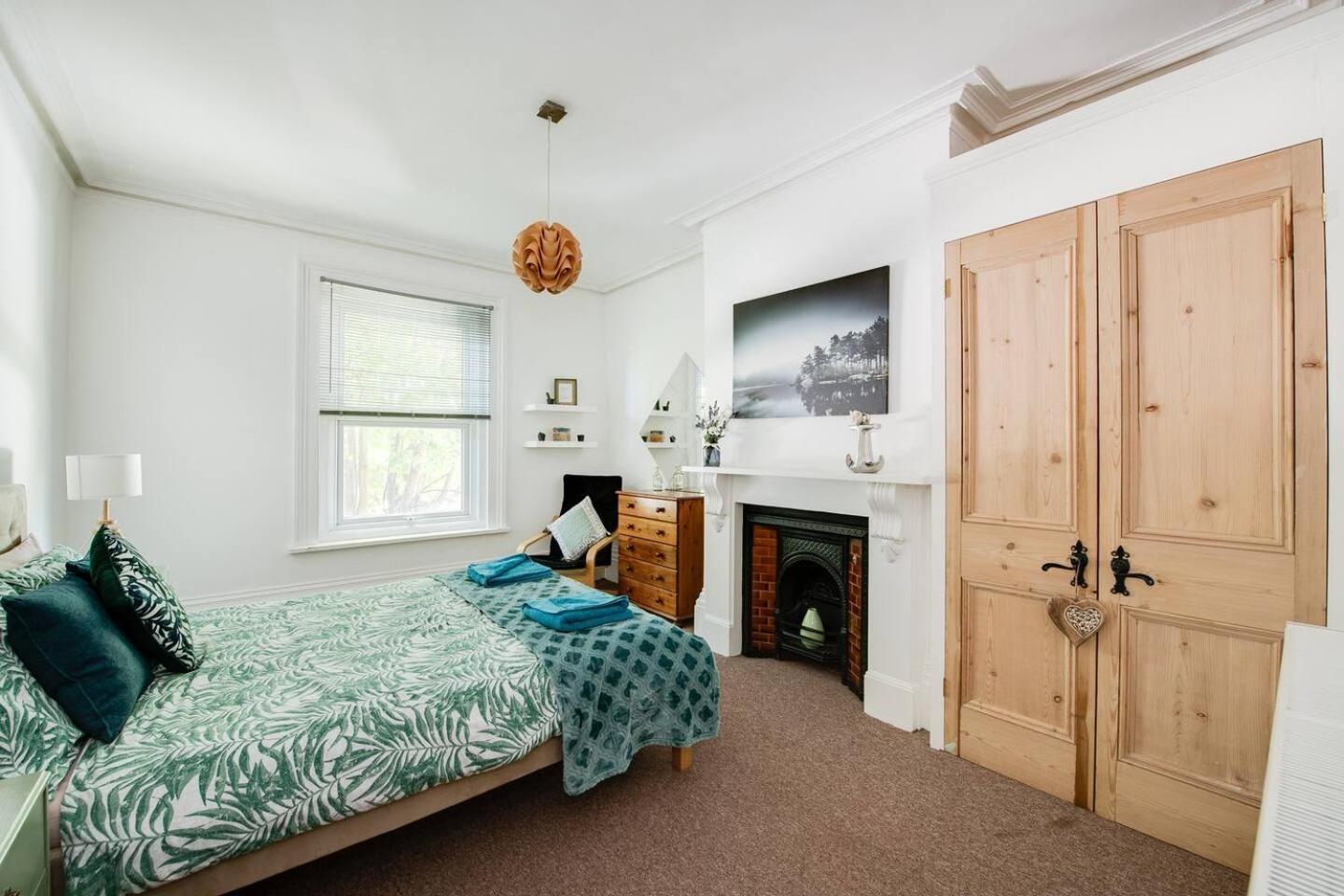 Family Friendly Flat Just Minutes From The Beach! Portsmouth Exteriér fotografie