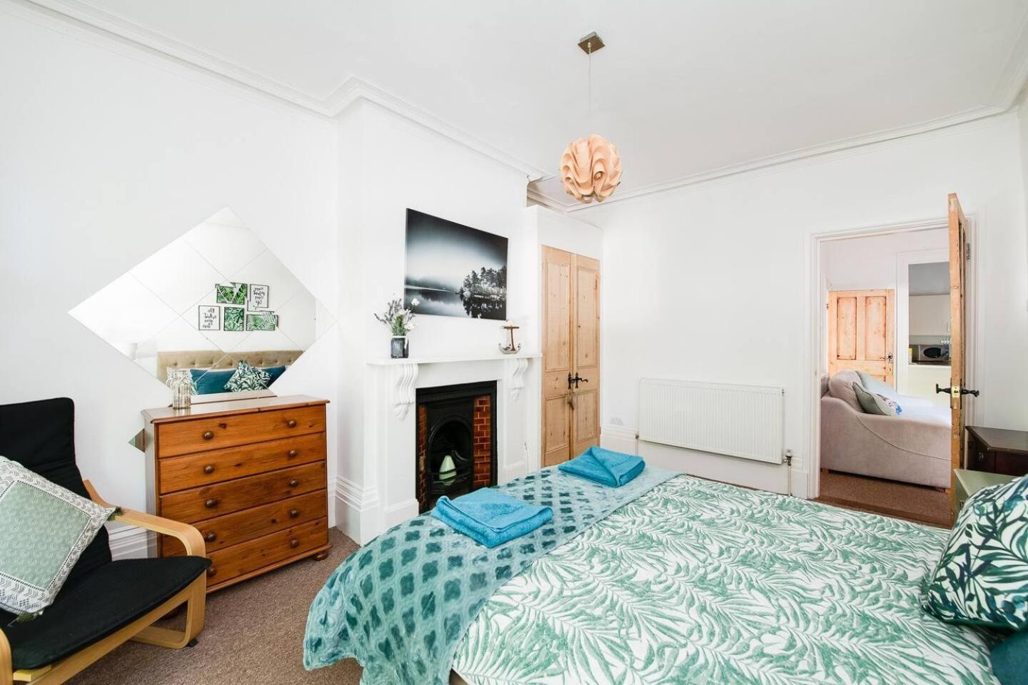 Family Friendly Flat Just Minutes From The Beach! Portsmouth Exteriér fotografie