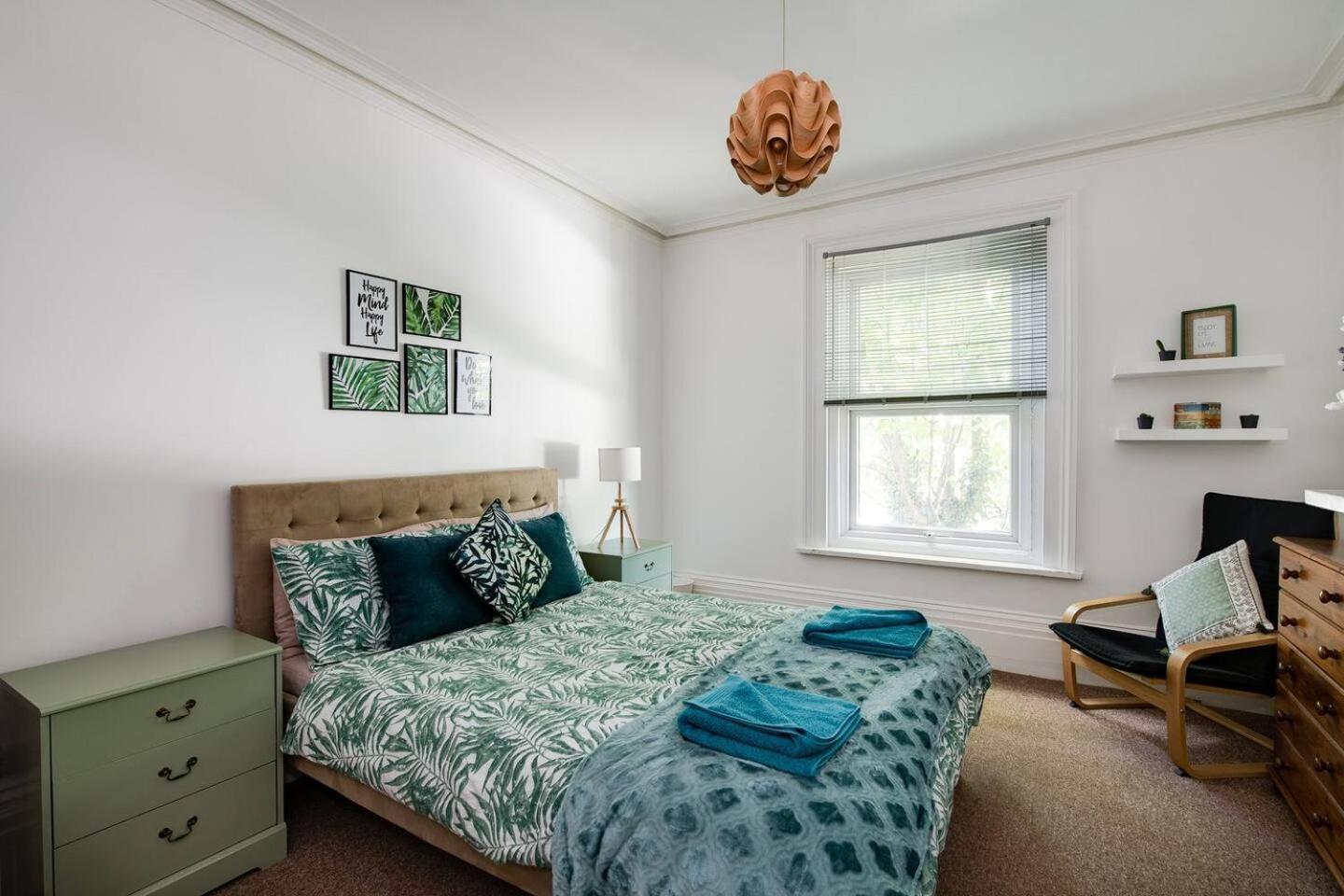 Family Friendly Flat Just Minutes From The Beach! Portsmouth Exteriér fotografie