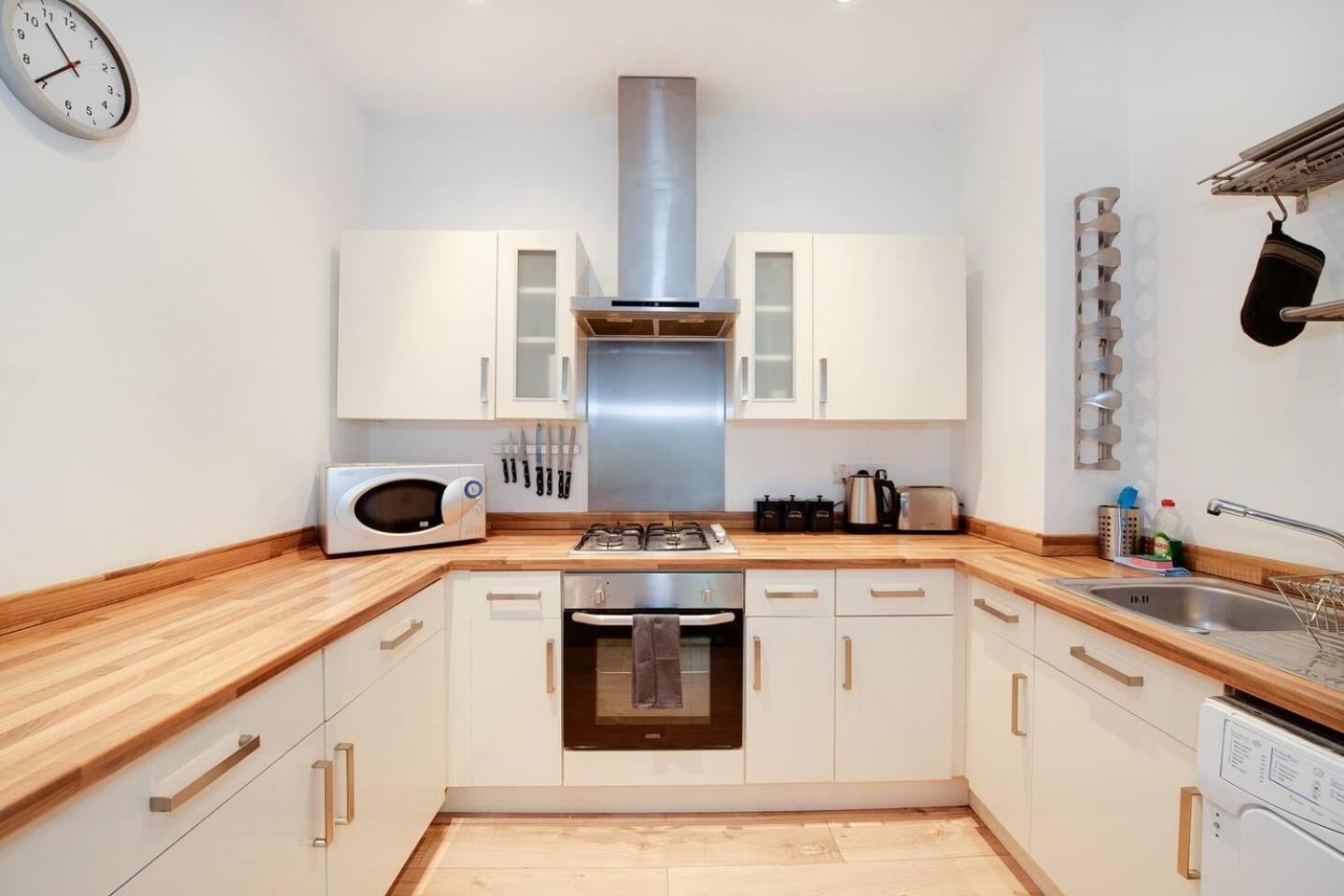Family Friendly Flat Just Minutes From The Beach! Portsmouth Exteriér fotografie